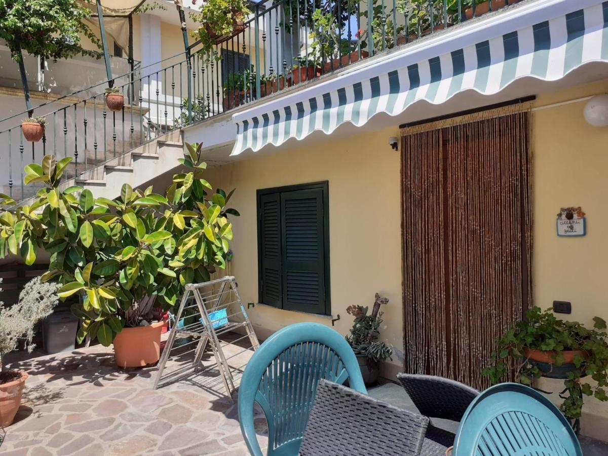 Casa Conte Bed & Breakfast Terracina Exterior photo